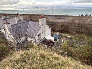 Photo 30- click for photo gallery